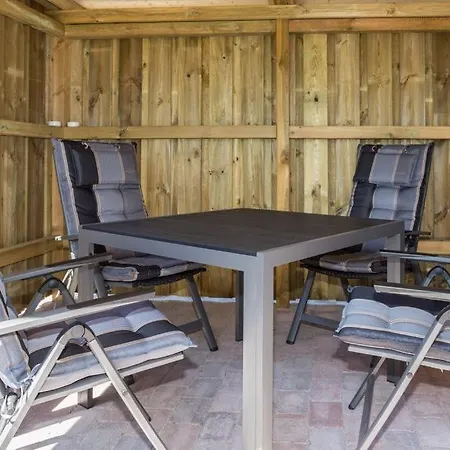 Haus Szameit, Whg 4 *